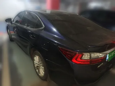 Lexus ES 2015, 77000 км, за 15806 USD - фото 4