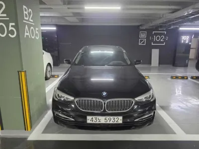 BMW 5-Series · 2018 год
