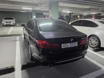 BMW 5-Series 2018, 138396 км, за 11916.39 USD