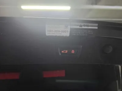 BMW 5-Series 2018, 138396 км, за 11916.39 USD