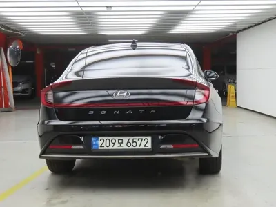 Hyundai Sonata 2022, 142656 км, за 12307.09 USD