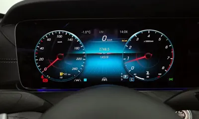 Mercedes-Benz E-Class 2023, 14519 км, за 30749.2 USD - фото 8
