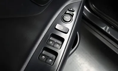 Kia Stonic 2019, 37761 км, за 8794.79 USD - фото 20