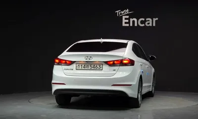Hyundai Avante 2018, 133218 км, за 5529.54 USD