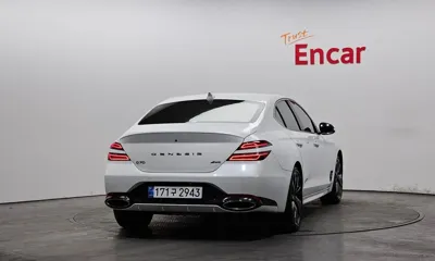 Genesis G70 2022, 32154 км, за 20152.11 USD