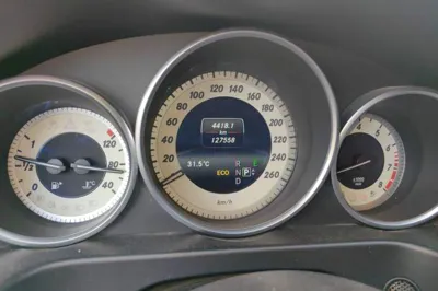 Mercedes-Benz E-Class 2015, 127600 км, за 10754 USD - фото 12