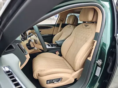 Bentley Flying Spur PHEV 2022, 17000 км, за 257429.82 USD