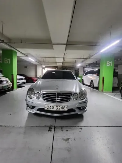Mercedes-Benz E-Class · 2009 год