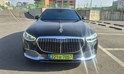 Mercedes-Benz S-Class · 2023 год