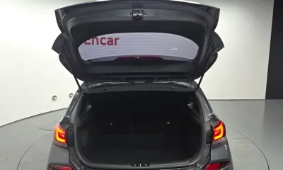 Hyundai i30 2019, 70214 км, за 10076.05 USD - фото 20