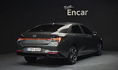 Hyundai Avante 2021, 76254 км, за 10684.04 USD
