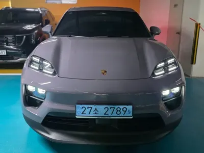 Porsche Macan · 2025 год