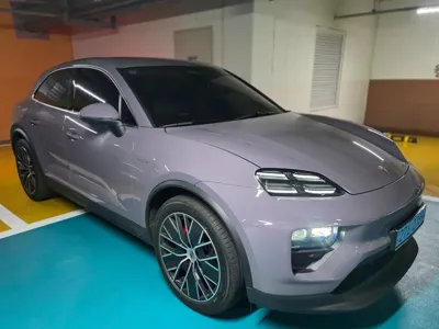 Porsche Macan 2025, 2000 км, за 83307.08 USD