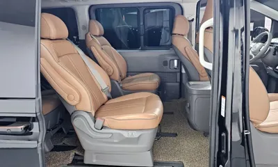 Hyundai Staria 2022, 34400 км, за 22102.31 USD - фото 11