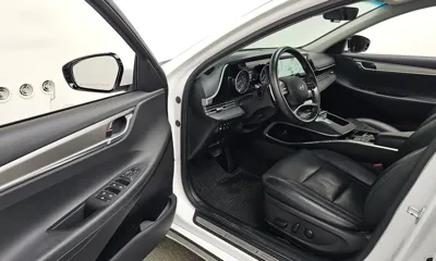 Hyundai Grandeur 2020, 72502 км, за 13596.95 USD - фото 10