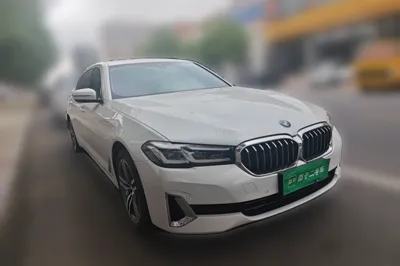 BMW 5 Series 2021, 56900 км, за 38253 USD