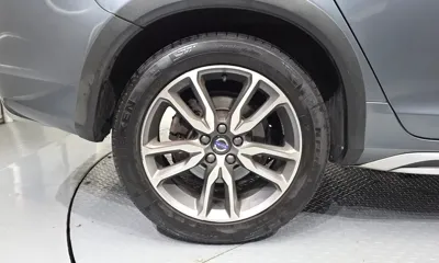 Volvo V60 2018, 170833 км, за 5789.75 USD