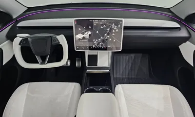Tesla Model Y 2025, 8235 км, за 36224.25 USD - фото 7