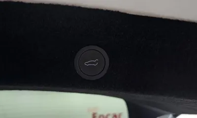 Tesla Model Y 2025, 8235 км, за 36224.25 USD - фото 31