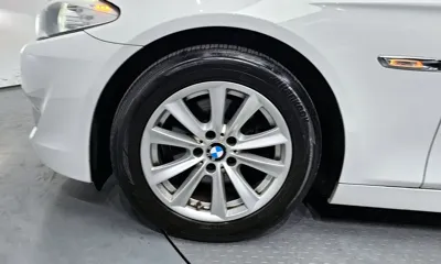 BMW 5-Series 2011, 98264 км, за 5248.29 USD