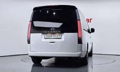 Hyundai Staria 2023, 176828 км, за 14246.69 USD