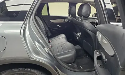 Mercedes-Benz GLC-Class 2018, 116781 км, за 15960.92 USD - фото 11