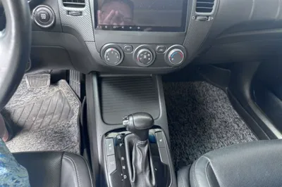 Kia K3 2016, 134300 км, за 6175 USD - фото 15