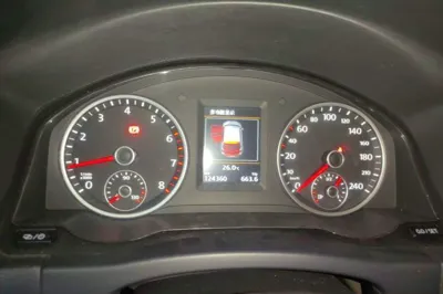Volkswagen Tiguan 2015, 124300 км, за 4884 USD - фото 11