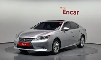 Lexus ES · 2013 год
