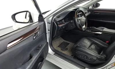 Lexus ES 2013, 246850 км, за 7150.75 USD - фото 10