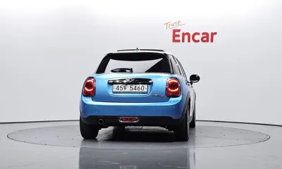 MINI Cooper 2015, 132897 км, за 3678.4 USD