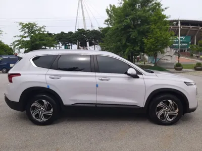 Hyundai Santafe 2022, 14591 км, за 16256.84 USD
