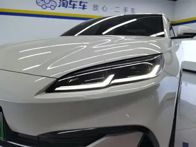 BYD 海豹06 2024, 11000 км, за 10784.4 USD