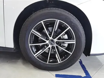 BYD 海豹06 2024, 11000 км, за 10784.4 USD - фото 6