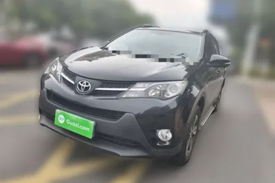 Toyota RAV4 · 2015 год
