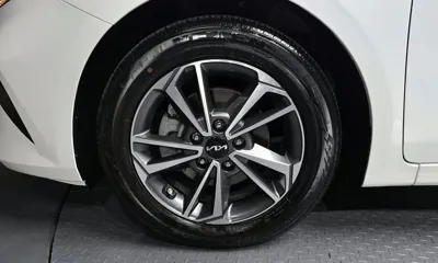 Kia K3 2022, 76436 км, за 11152.68 USD