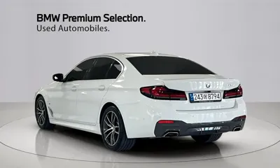 BMW 5-Series 2022, 59323 км, за 22443.42 USD