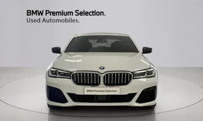 BMW 5-Series 2022, 59323 км, за 22443.42 USD