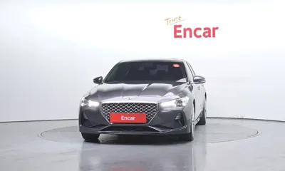 Genesis G70 2019, 130071 км, за 10063.14 USD