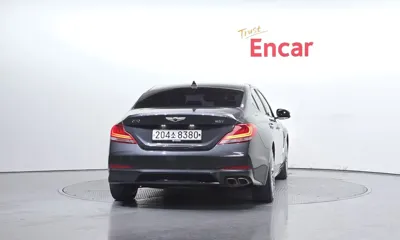 Genesis G70 2019, 130071 км, за 10063.14 USD