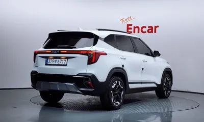 Kia Seltos 2024, 7822 км, за 16895.27 USD