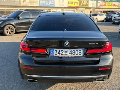 BMW 5-Series 2023, 35700 км, за 25761.48 USD - фото 6