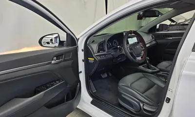 Hyundai Avante 2018, 82330 км, за 5798.05 USD - фото 10