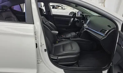 Hyundai Avante 2018, 82330 км, за 5798.05 USD - фото 11