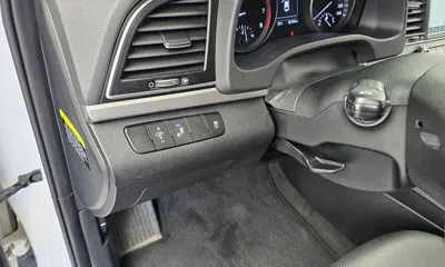 Hyundai Avante 2018, 82330 км, за 5798.05 USD - фото 16