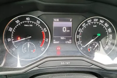 Skoda Superb 2016, 88600 км, за 7263 USD - фото 8