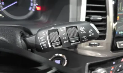 KG_Mobility_Ssangyong Rexton 2018, 147258 км, за 8131.68 USD - фото 17
