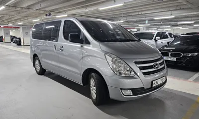 Hyundai Starex 2018, 120000 км, за 7152.31 USD