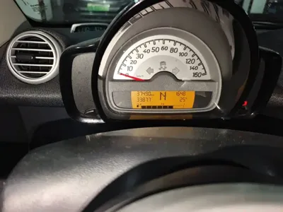 Smart Smart Fortwo 2015, 37500 км, за 5032.27 USD