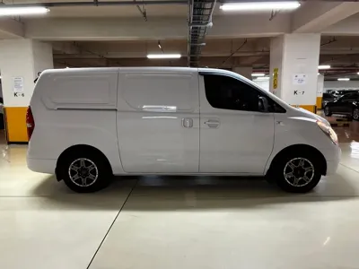 Hyundai Starex 2012, 150500 км, за 5081.44 USD